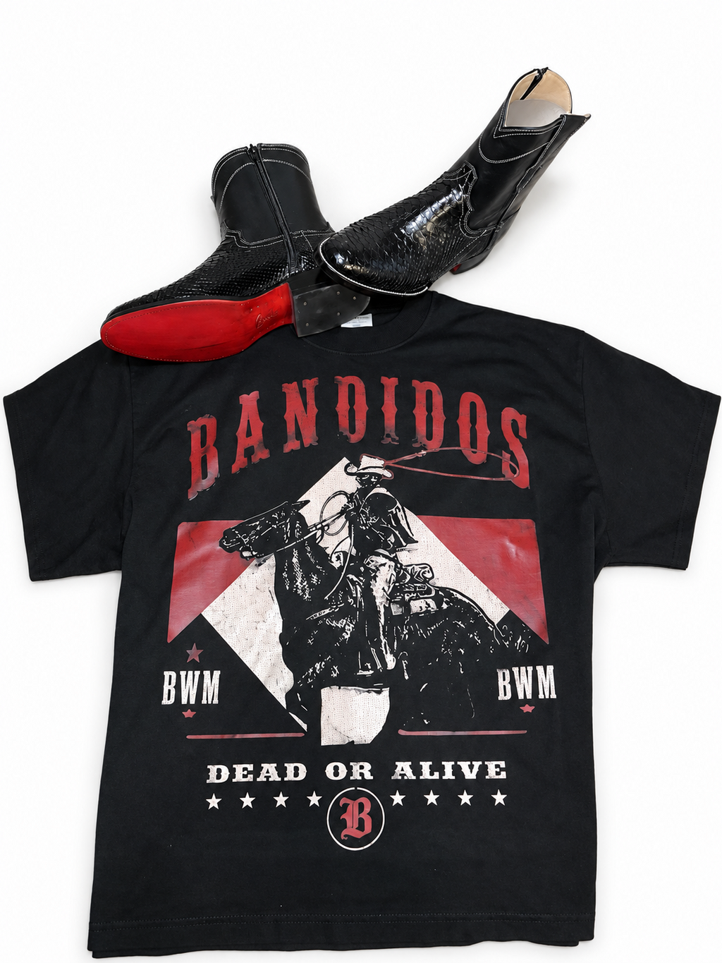 Bandidos Graphic Tee front with Veneno Negro botines
